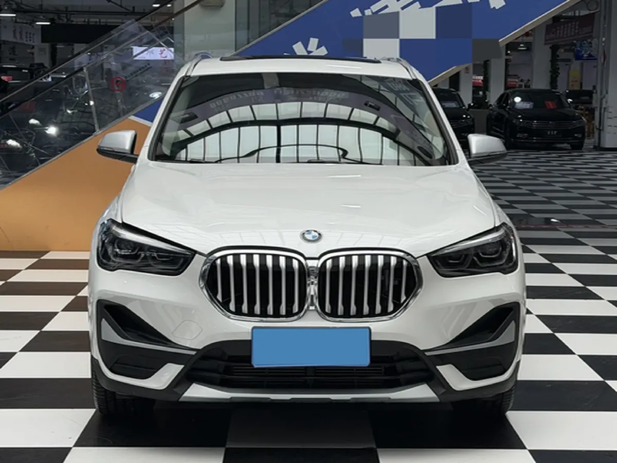 2022 BMW X1 1.5T 140HP L3 7DCT,autocango,china used car exporter,china ev exporter,chinese used car exporter,chinese used ev exporter