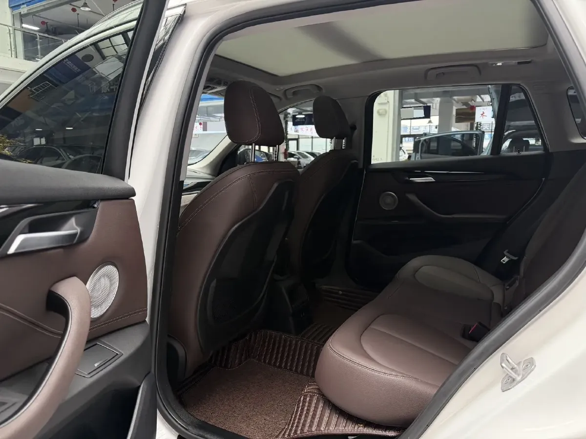 2022 BMW X1 1.5T 140HP L3 7DCT,autocango,china used car exporter,china ev exporter,chinese used car exporter,chinese used ev exporter