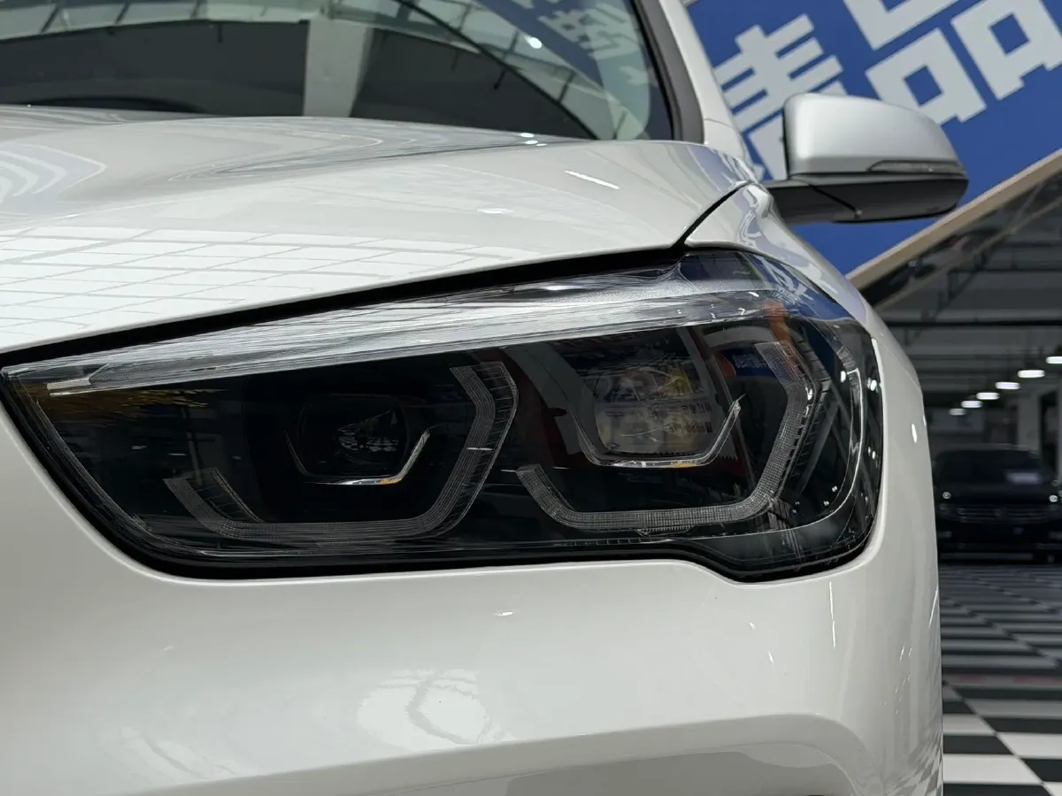 2022 BMW X1 1.5T 140HP L3 7DCT,autocango,china used car exporter,china ev exporter,chinese used car exporter,chinese used ev exporter