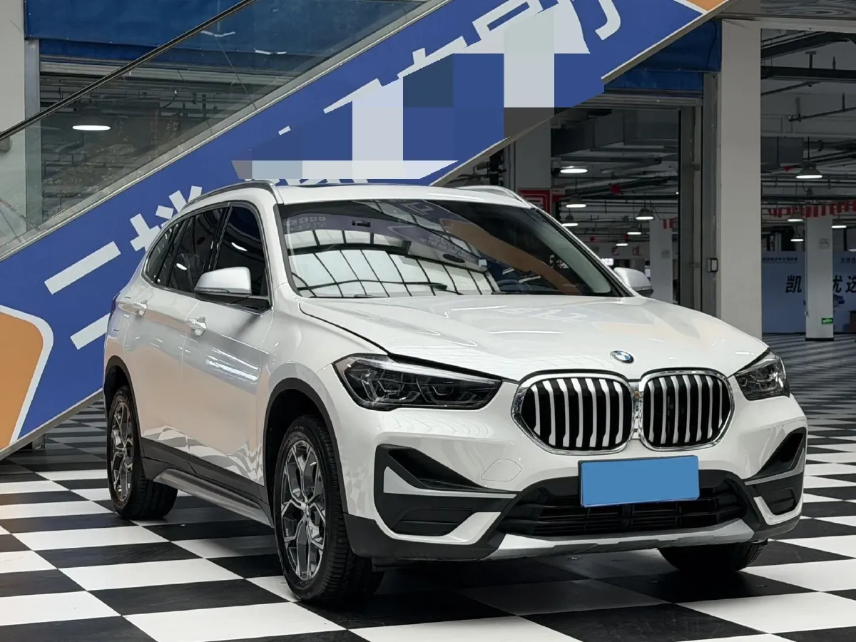 2022 BMW X1 1.5T 140HP L3 7DCT,autocango,china used car exporter,china ev exporter,chinese used car exporter,chinese used ev exporter