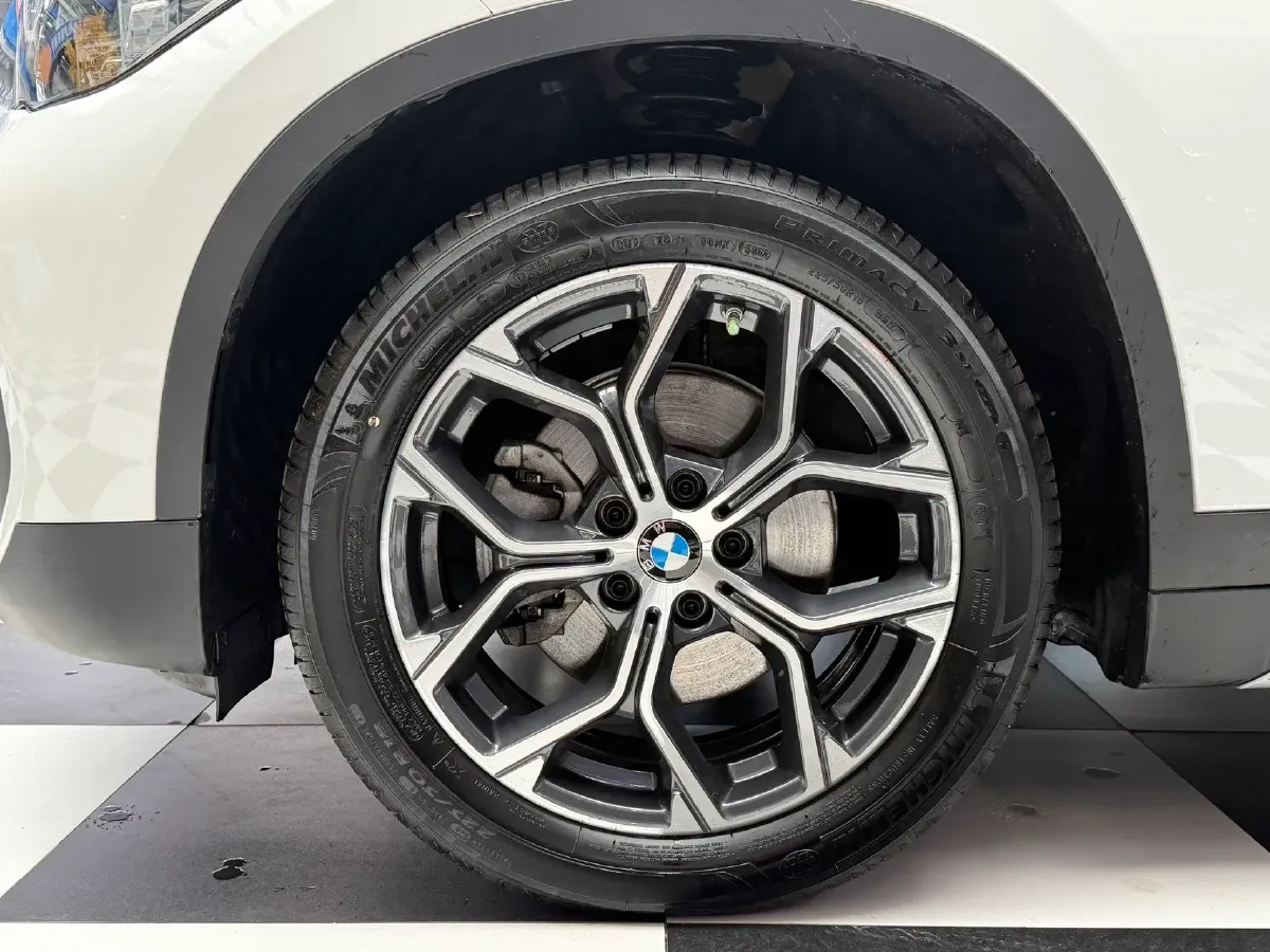 2022 BMW X1 1.5T 140HP L3 7DCT,autocango,china used car exporter,china ev exporter,chinese used car exporter,chinese used ev exporter
