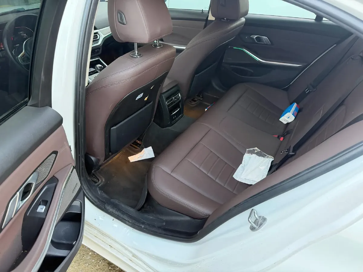2021 BMW 3 Series 2.0T 184HP L4 8AT,autocango,china used car exporter,china ev exporter,chinese used car exporter,chinese used ev exporter