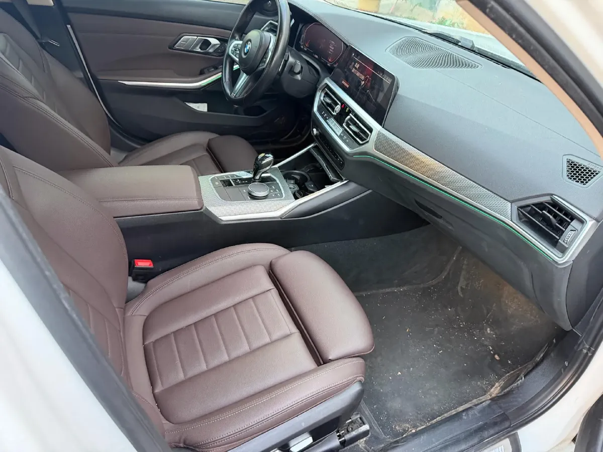 2021 BMW 3 Series 2.0T 184HP L4 8AT,autocango,china used car exporter,china ev exporter,chinese used car exporter,chinese used ev exporter