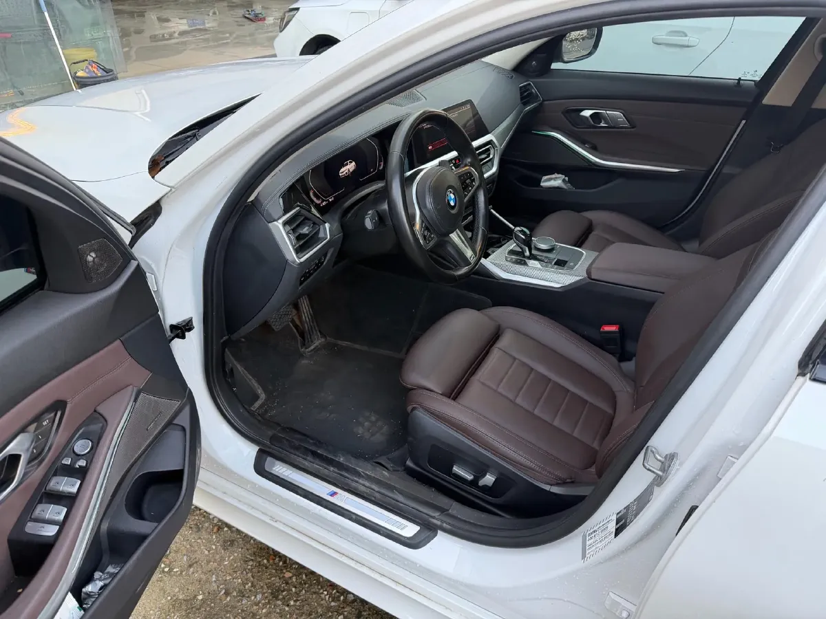 2021 BMW 3 Series 2.0T 184HP L4 8AT,autocango,china used car exporter,china ev exporter,chinese used car exporter,chinese used ev exporter