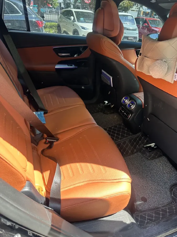 2023 Mercedes-Benz GLC Class 2.0T 258HP L4 9AT,autocango,china used car exporter,china ev exporter,chinese used car exporter,chinese used ev exporter