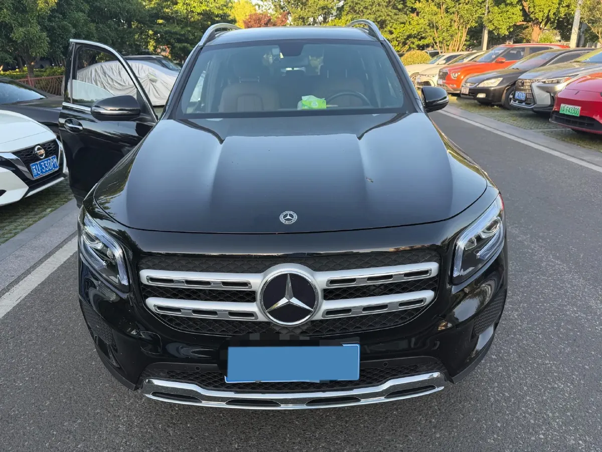 2023 Mercedes-Benz GLB Class 2.0T 190HP L4 8DCT,autocango,china used car exporter,china ev exporter,chinese used car exporter,chinese used ev exporter
