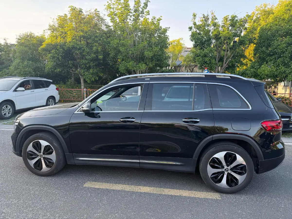 2023 Mercedes-Benz GLB Class 2.0T 190HP L4 8DCT,autocango,china used car exporter,china ev exporter,chinese used car exporter,chinese used ev exporter