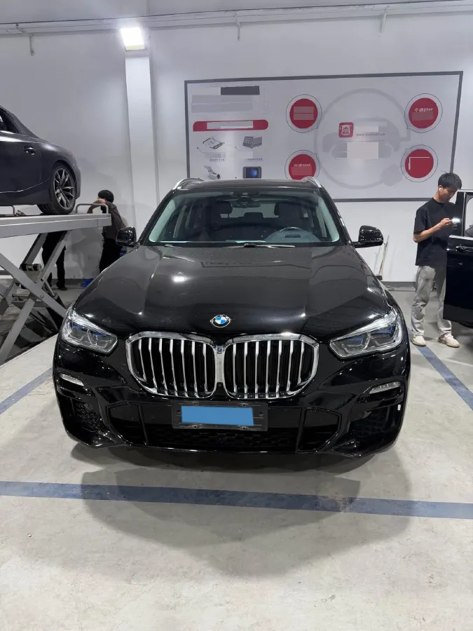 2020 BMW X5 3.0T 340HP L6 8AT,autocango,china used car exporter,china ev exporter,chinese used car exporter,chinese used ev exporter