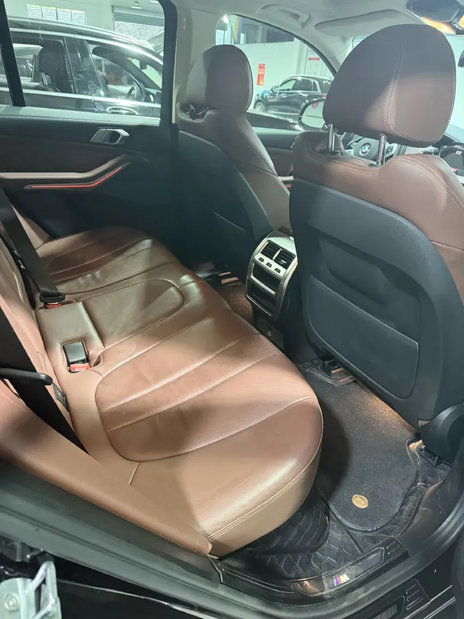 2020 BMW X5 3.0T 340HP L6 8AT,autocango,china used car exporter,china ev exporter,chinese used car exporter,chinese used ev exporter