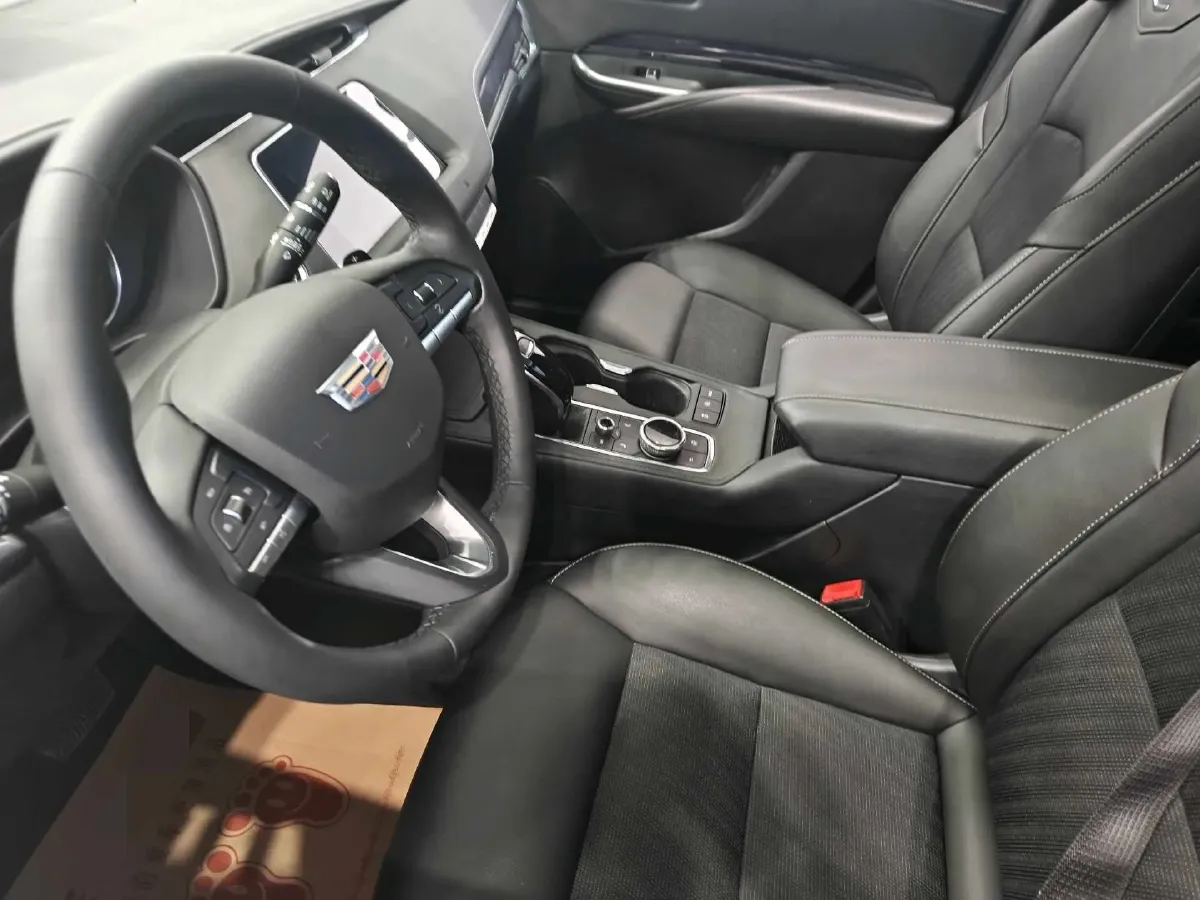 2020 Cadillac XT4 2.0T 237HP L4 9AT,autocango,china used car exporter,china ev exporter,chinese used car exporter,chinese used ev exporter