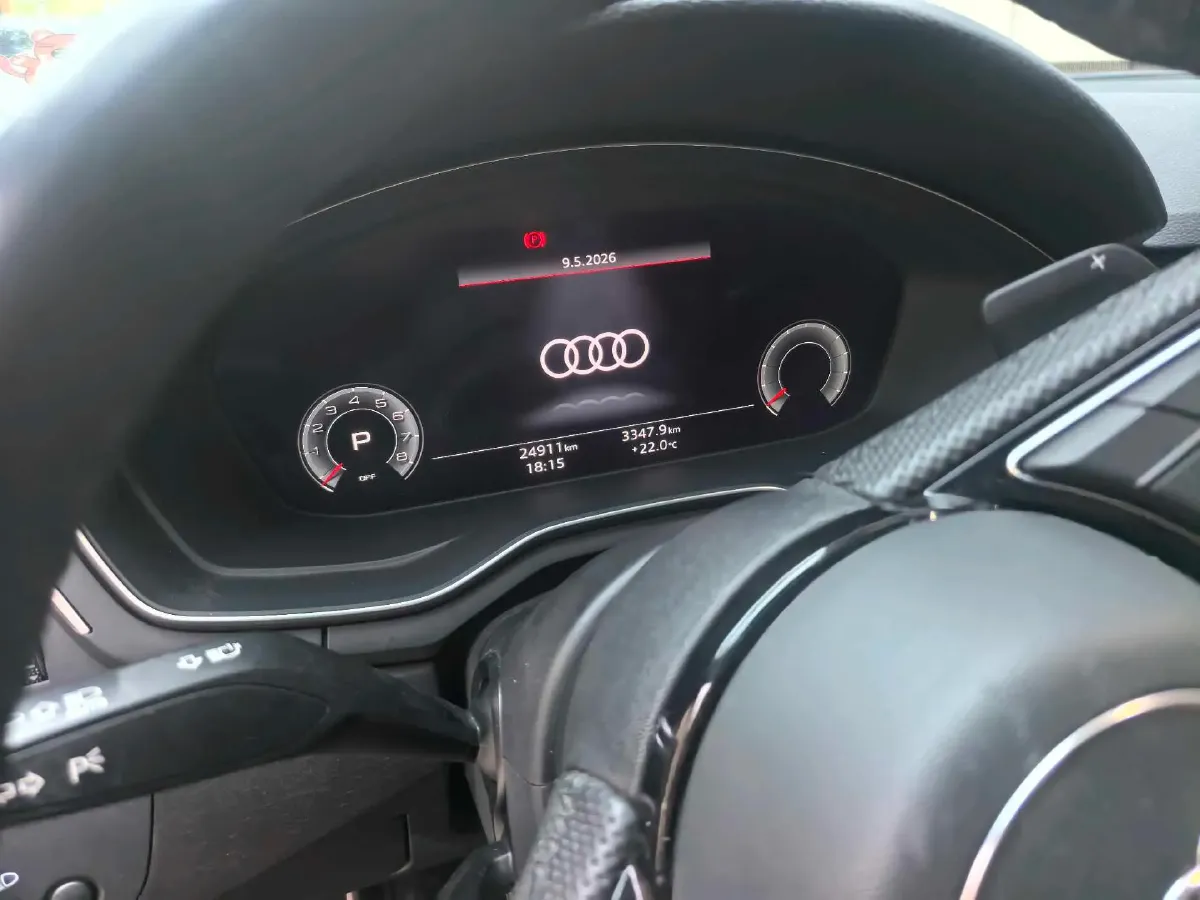 2024 Audi A4L 2.0T 190HP L4 7DCT,autocango,china used car exporter,china ev exporter,chinese used car exporter,chinese used ev exporter