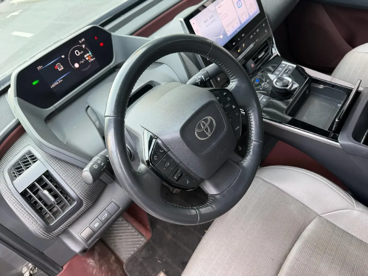 2022 Toyota bZ4X BEV 66.7KWH,autocango,china used car exporter,china ev exporter,chinese used car exporter,chinese used ev exporter