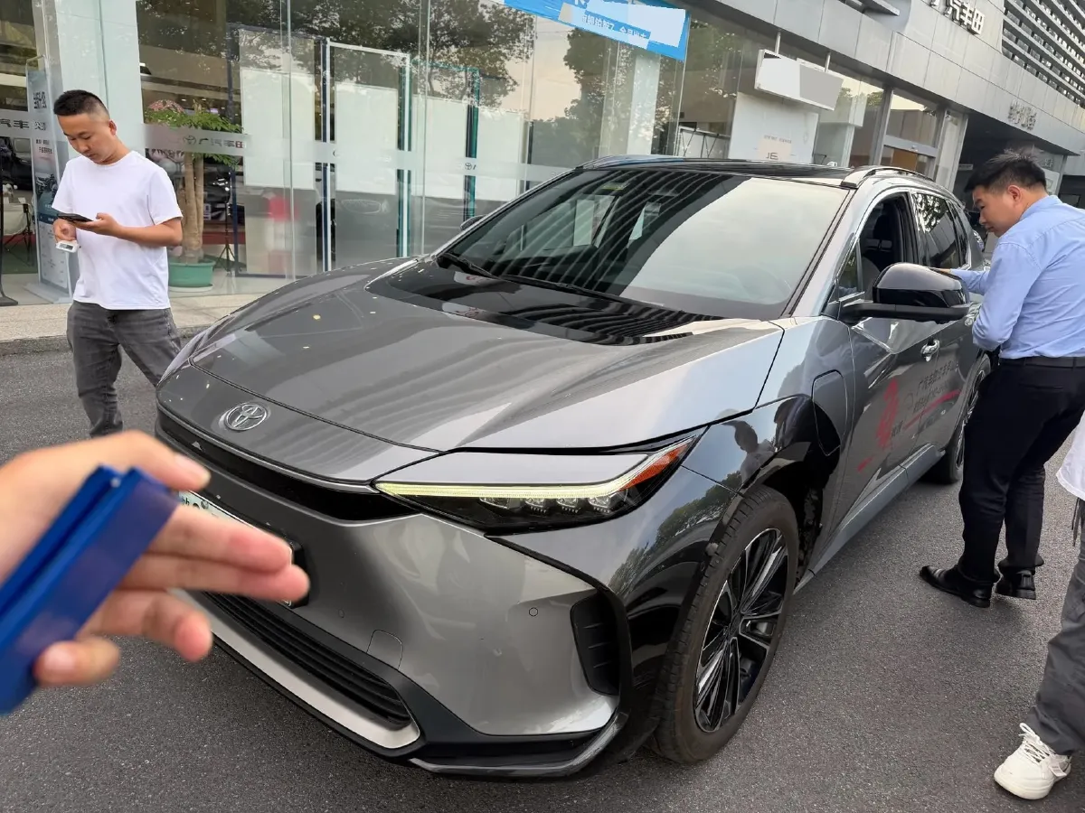 2022 Toyota bZ4X BEV 66.7KWH,autocango,china used car exporter,china ev exporter,chinese used car exporter,chinese used ev exporter