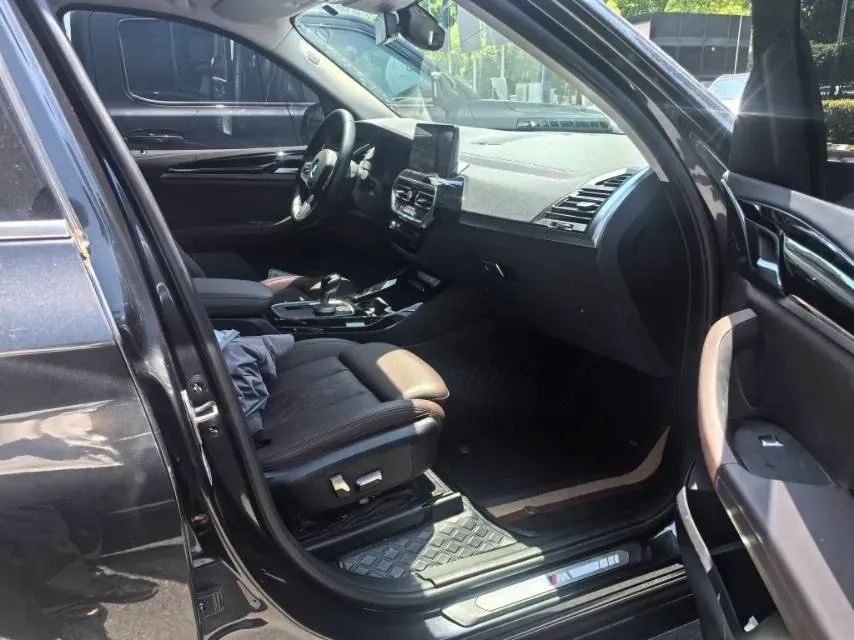 2022 BMW X3 2.0T 184HP L4 8AT,autocango,china used car exporter,china ev exporter,chinese used car exporter,chinese used ev exporter