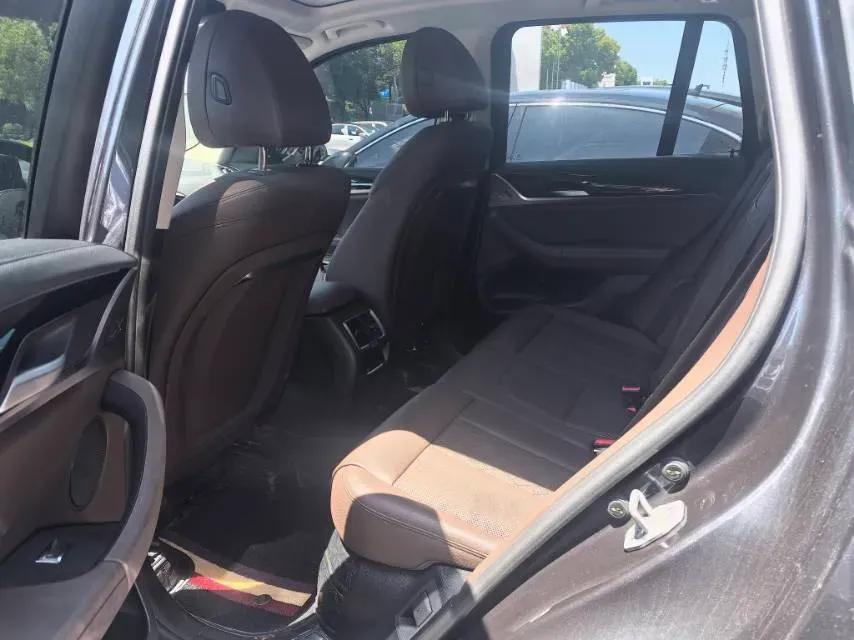 2022 BMW X3 2.0T 184HP L4 8AT,autocango,china used car exporter,china ev exporter,chinese used car exporter,chinese used ev exporter