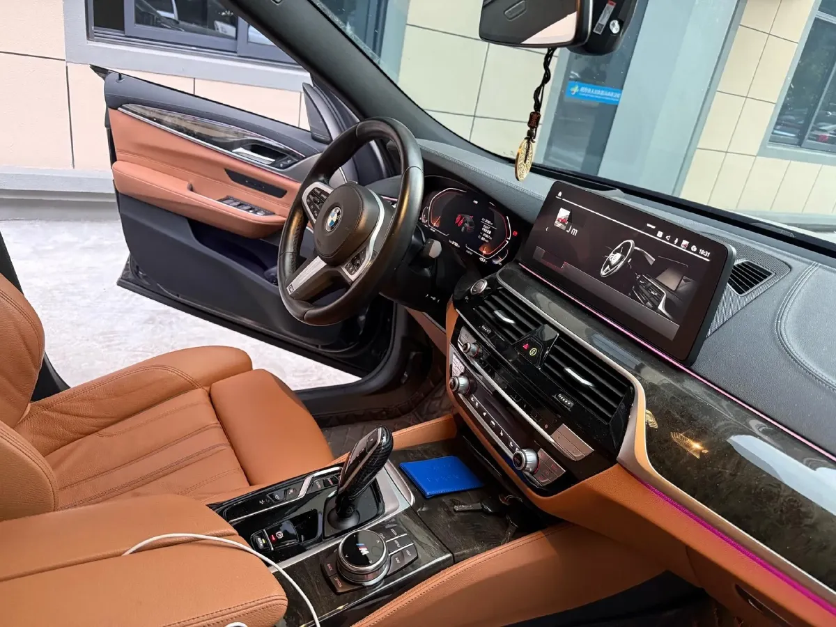 2022 BMW 6 Series GT 2.0T 245HP L4 8AT,autocango,china used car exporter,china ev exporter,chinese used car exporter,chinese used ev exporter