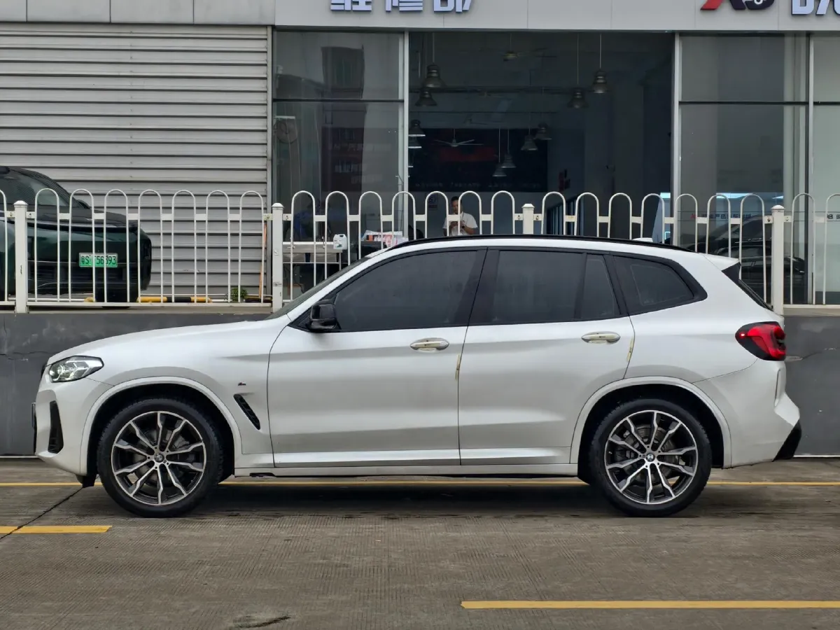 2022 BMW X3 2.0T 252HP L4 8AT,autocango,china used car exporter,china ev exporter,chinese used car exporter,chinese used ev exporter