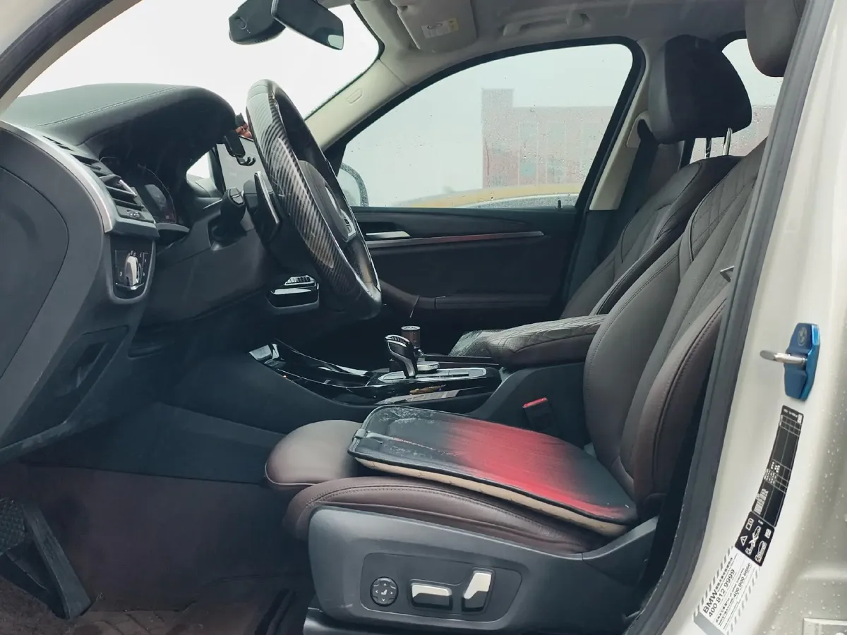 2022 BMW X3 2.0T 252HP L4 8AT,autocango,china used car exporter,china ev exporter,chinese used car exporter,chinese used ev exporter