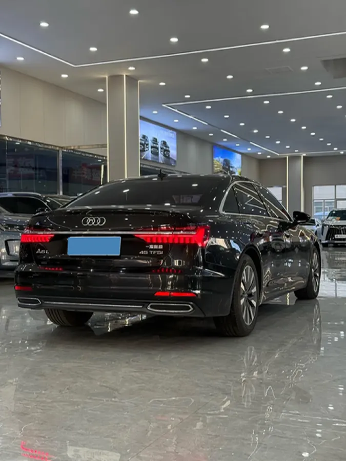 2019 Mercedes-Benz E Class 1.5T 184HP L4 9AT,autocango,china used car exporter,china ev exporter,chinese used car exporter,chinese used ev exporter