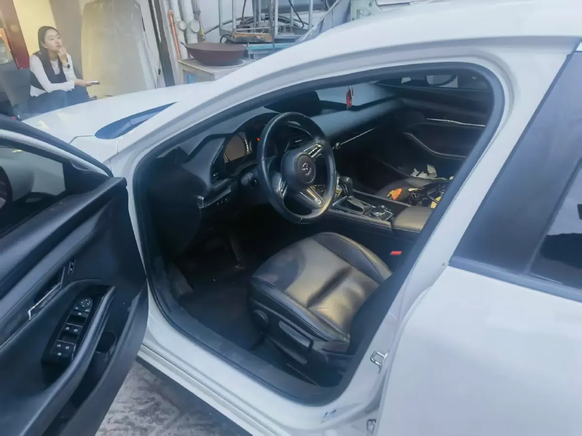 2022 Mazda 3 Axela 2.0L 158HP L4 6AT,autocango,china used car exporter,china ev exporter,chinese used car exporter,chinese used ev exporter