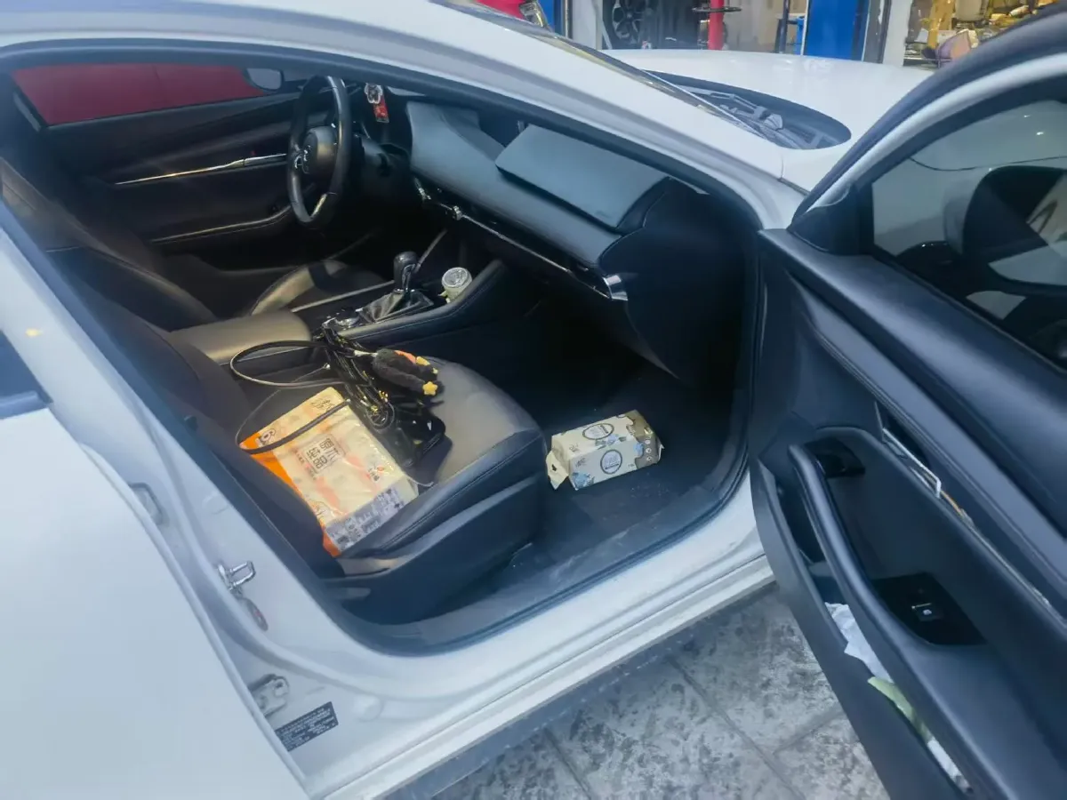 2022 Mazda 3 Axela 2.0L 158HP L4 6AT,autocango,china used car exporter,china ev exporter,chinese used car exporter,chinese used ev exporter