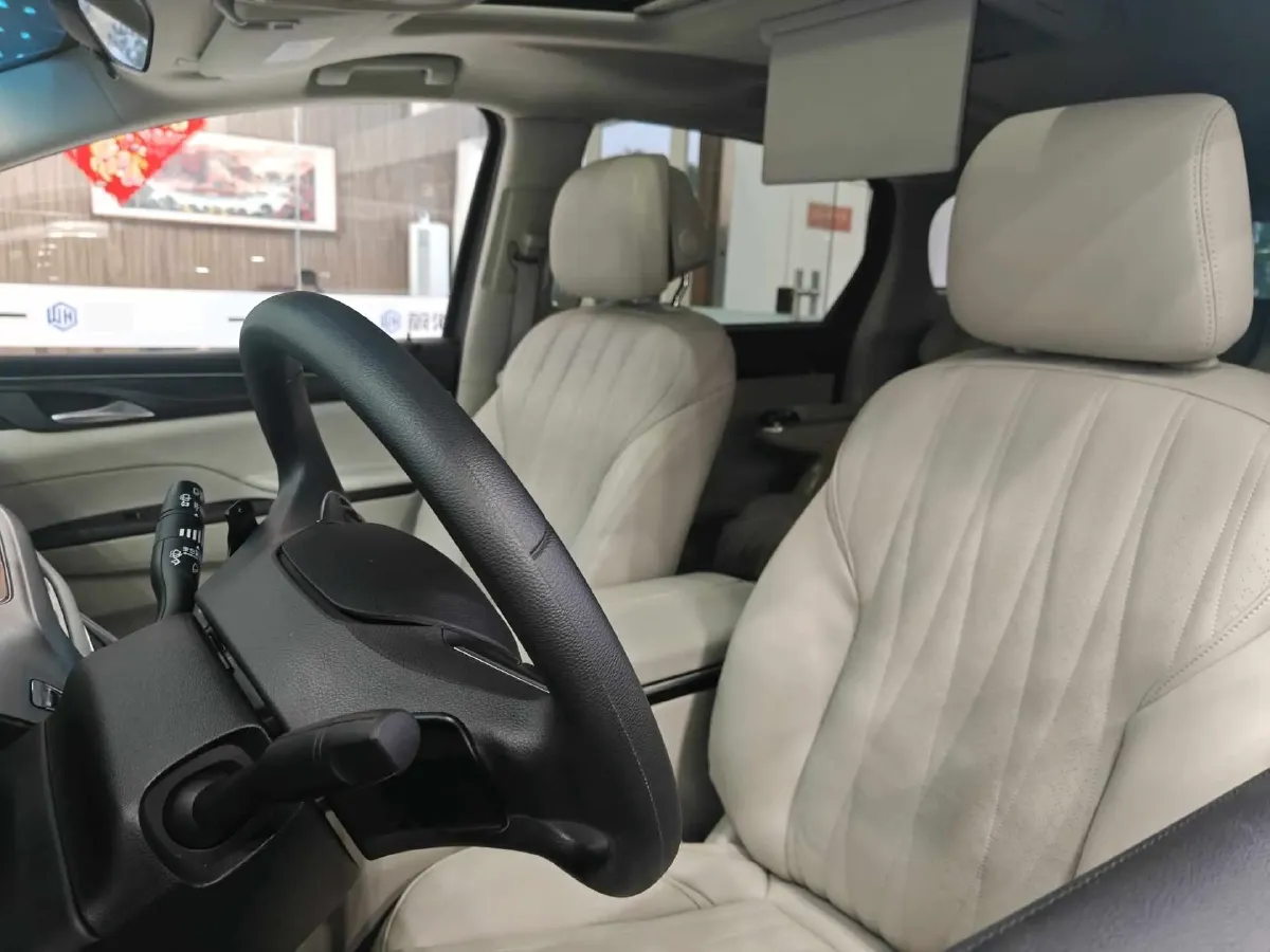 2023 Buick GL8 2.0T 237HP L4 9AT,autocango,china used car exporter,china ev exporter,chinese used car exporter,chinese used ev exporter