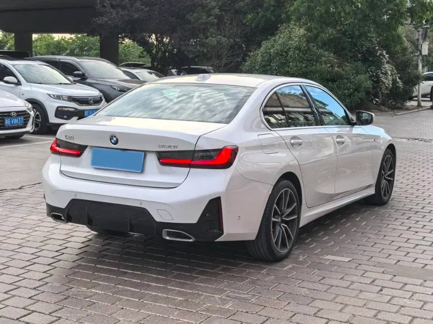2025 BMW 3 Series 2.0T 184HP L4 8AT,autocango,china used car exporter,china ev exporter,chinese used car exporter,chinese used ev exporter