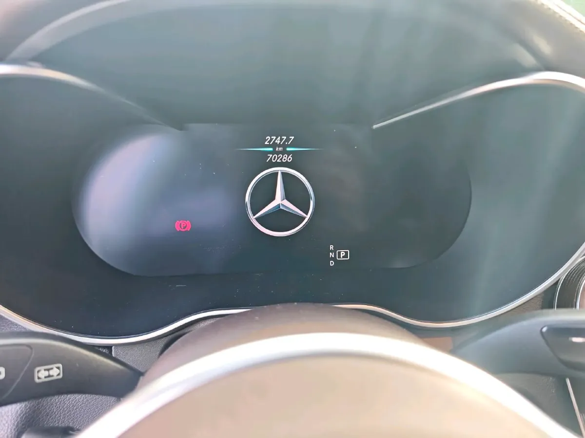 2021 Mercedes-Benz GLC Class 2.0T 258HP L4 9AT,autocango,china used car exporter,china ev exporter,chinese used car exporter,chinese used ev exporter