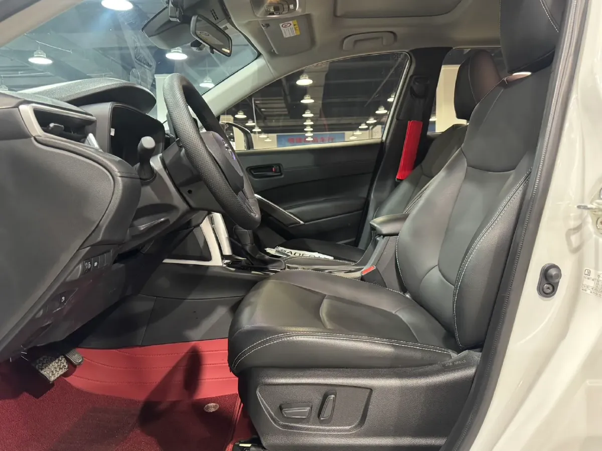 2024 Toyota Corolla Cross 2.0L 152HP L4 E-CVT Hybrid,autocango,china used car exporter,china ev exporter,chinese used car exporter,chinese used ev exporter