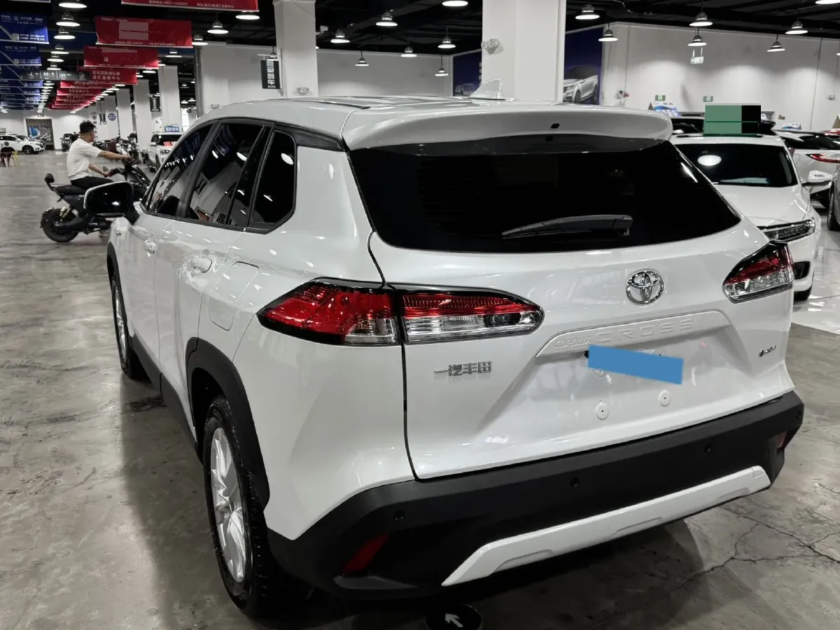 2024 Toyota Corolla Cross 2.0L 152HP L4 E-CVT Hybrid,autocango,china used car exporter,china ev exporter,chinese used car exporter,chinese used ev exporter