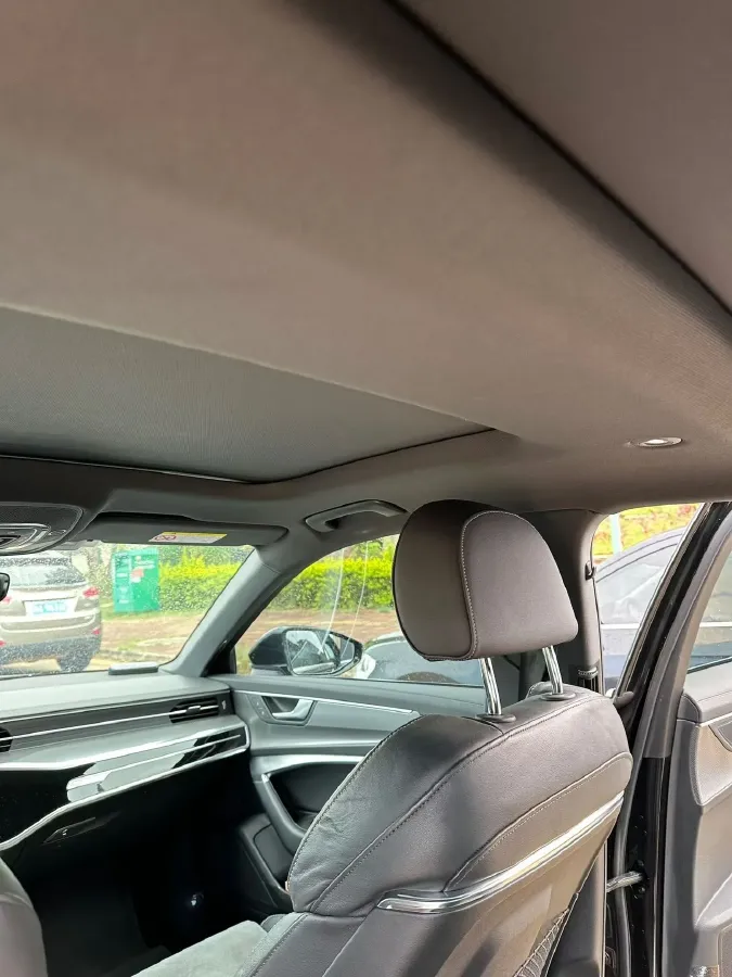 2021 Audi A6L 2.0T 224HP L4 7DCT,autocango,china used car exporter,china ev exporter,chinese used car exporter,chinese used ev exporter