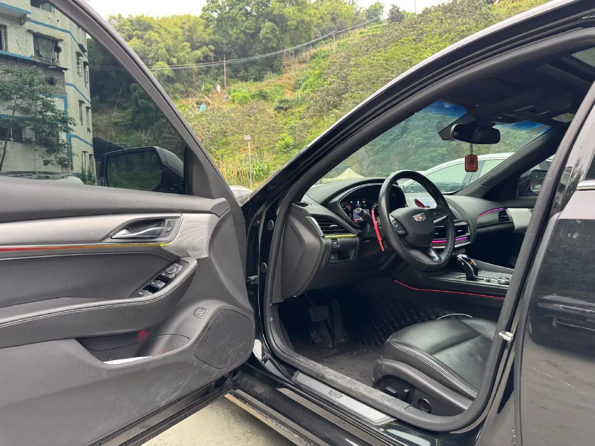 2022 Cadillac CT5 2.0T 237HP L4 10AT,autocango,china used car exporter,china ev exporter,chinese used car exporter,chinese used ev exporter