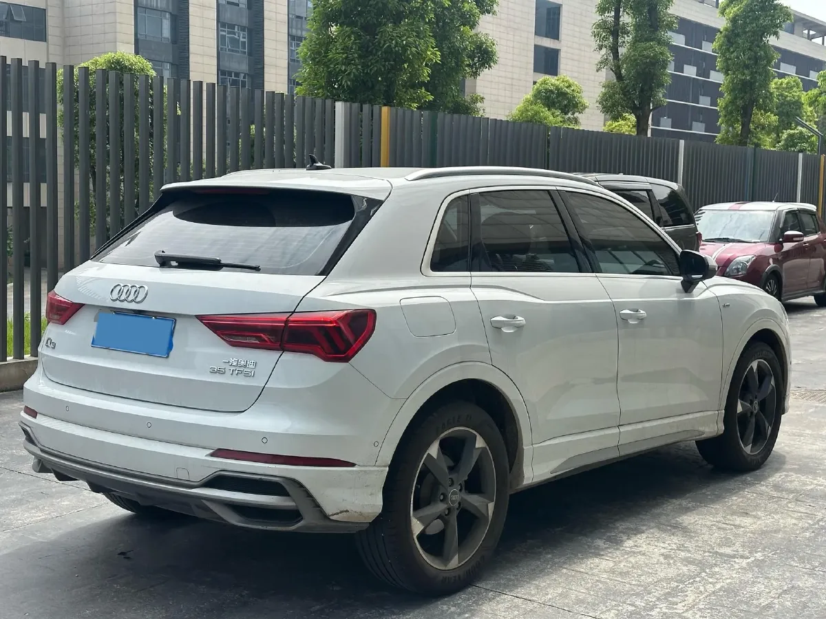 2022 Audi Q3 1.4T 150HP L4 7DCT,autocango,china used car exporter,china ev exporter,chinese used car exporter,chinese used ev exporter