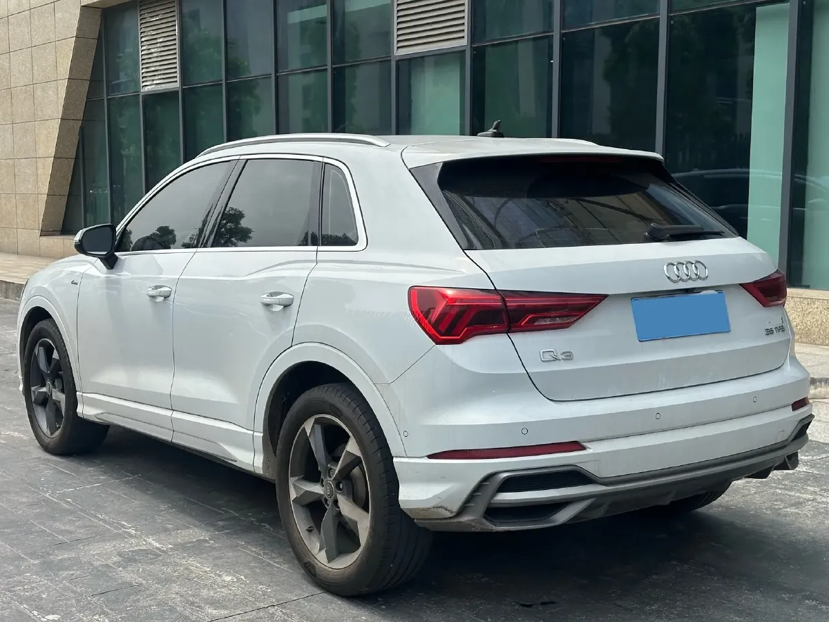 2022 Audi Q3 1.4T 150HP L4 7DCT,autocango,china used car exporter,china ev exporter,chinese used car exporter,chinese used ev exporter