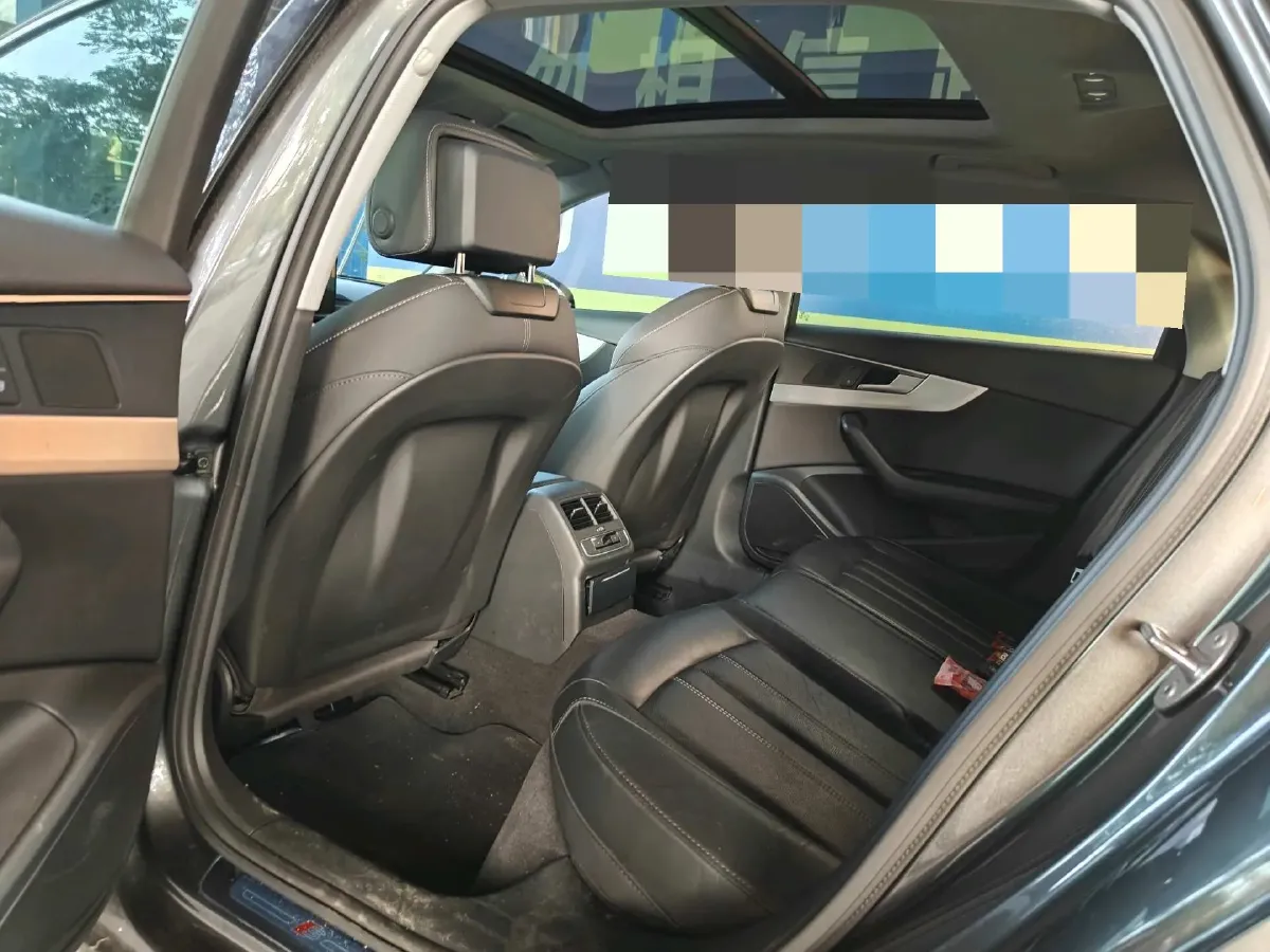 2020 Audi A4L 2.0T 190HP L4 7DCT,autocango,china used car exporter,china ev exporter,chinese used car exporter,chinese used ev exporter