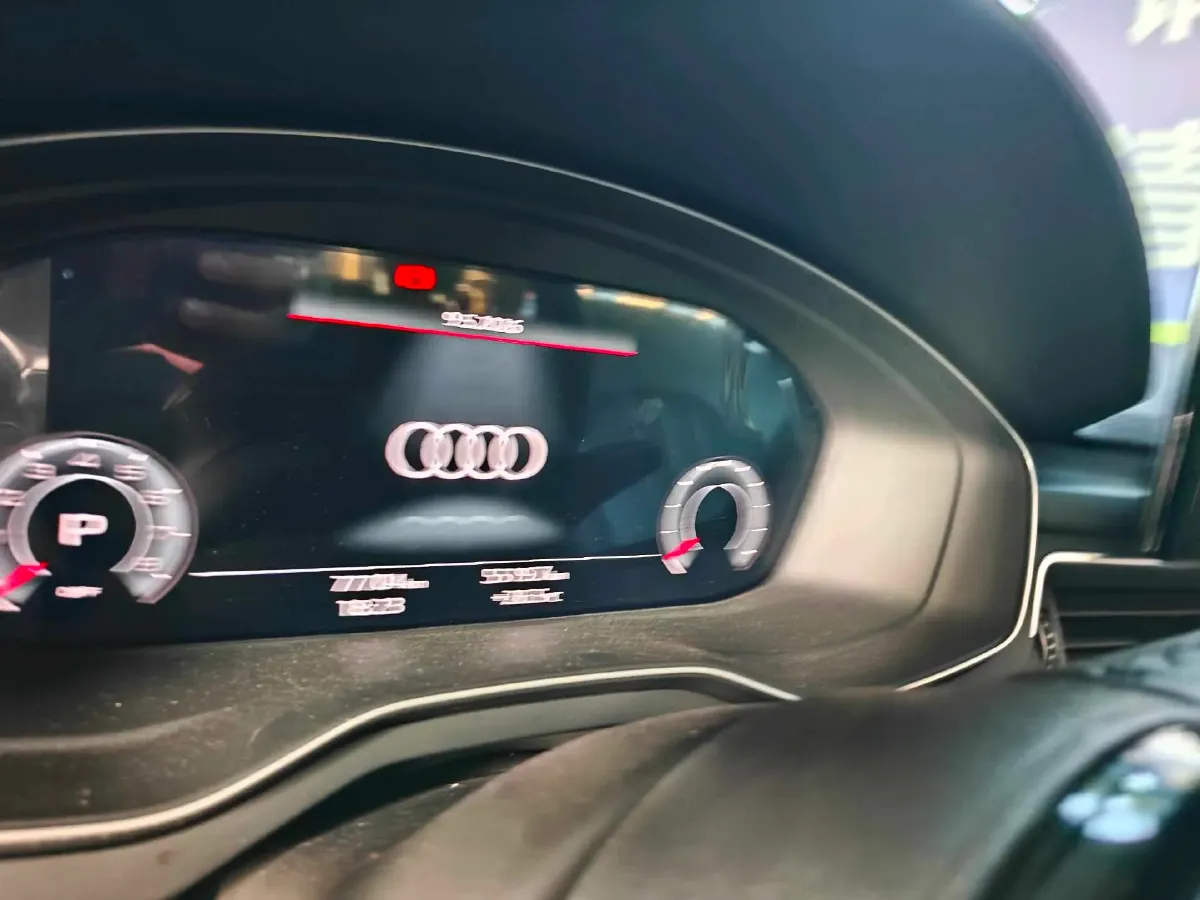 2020 Audi A4L 2.0T 190HP L4 7DCT,autocango,china used car exporter,china ev exporter,chinese used car exporter,chinese used ev exporter