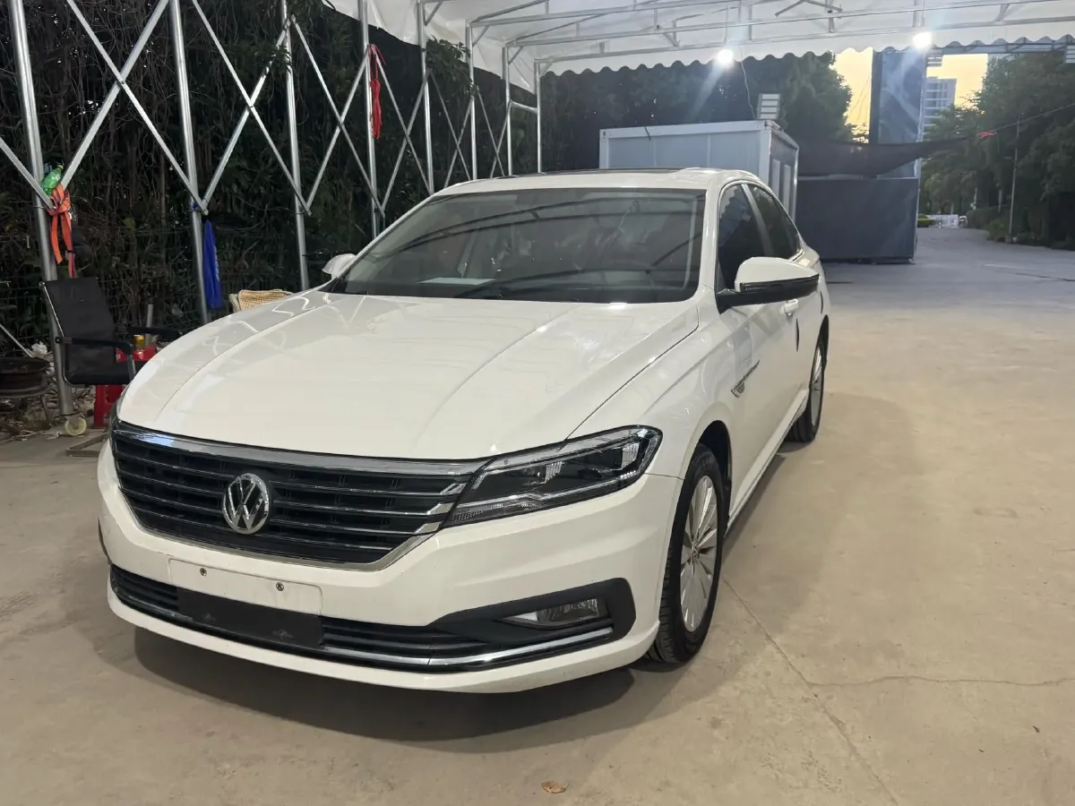 2018 Skoda Karoq 1.4T 150HP L4 7DCT,autocango,china used car exporter,china ev exporter,chinese used car exporter,chinese used ev exporter