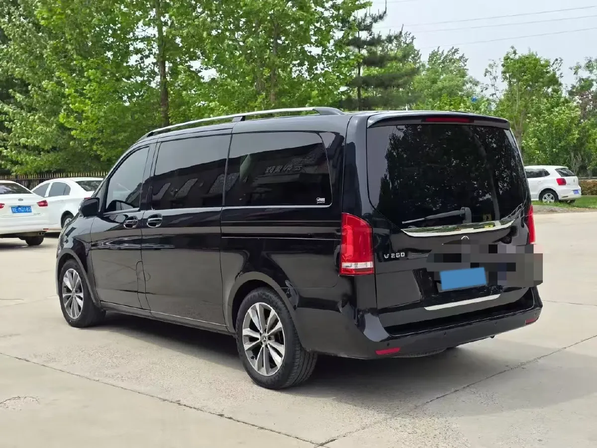 2020 Mercedes-Benz V Class 2.0T 211HP L4 9AT,autocango,china used car exporter,china ev exporter,chinese used car exporter,chinese used ev exporter