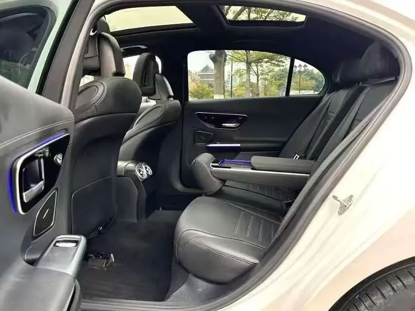 2023 Mercedes-Benz C Class 1.5T 204HP L4 9AT,autocango,china used car exporter,china ev exporter,chinese used car exporter,chinese used ev exporter
