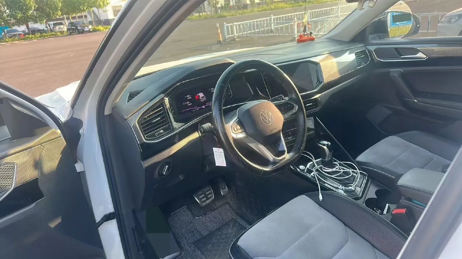 2020 Volkswagen Tayron X 2.0T 186HP L4 7DCT,autocango,china used car exporter,china ev exporter,chinese used car exporter,chinese used ev exporter