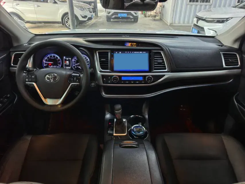 2021 Toyota Highlander 2.0T 220HP L4 6AT,autocango,china used car exporter,china ev exporter,chinese used car exporter,chinese used ev exporter