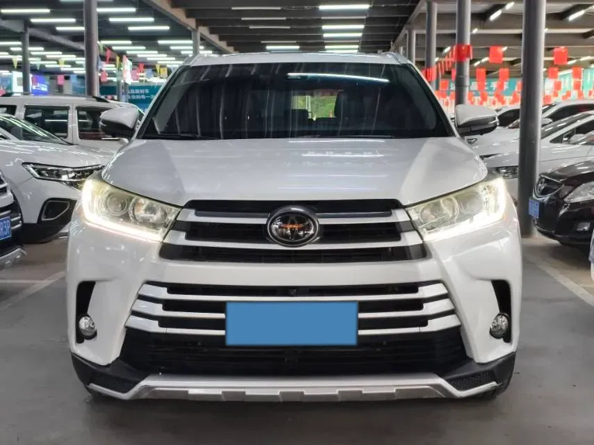2021 Toyota Highlander 2.0T 220HP L4 6AT,autocango,china used car exporter,china ev exporter,chinese used car exporter,chinese used ev exporter