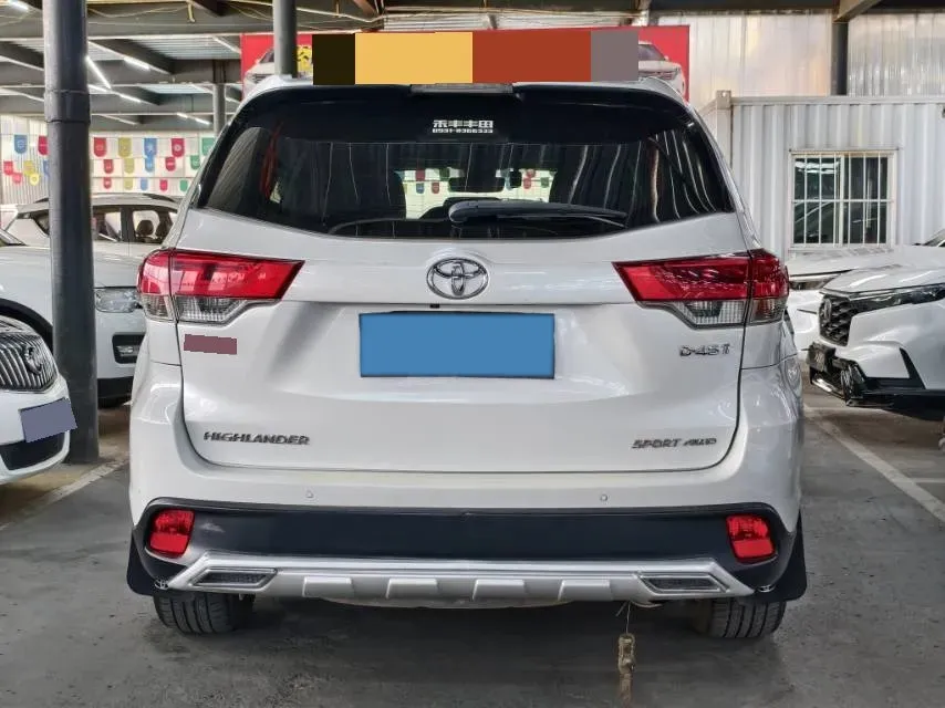 2021 Toyota Highlander 2.0T 220HP L4 6AT,autocango,china used car exporter,china ev exporter,chinese used car exporter,chinese used ev exporter