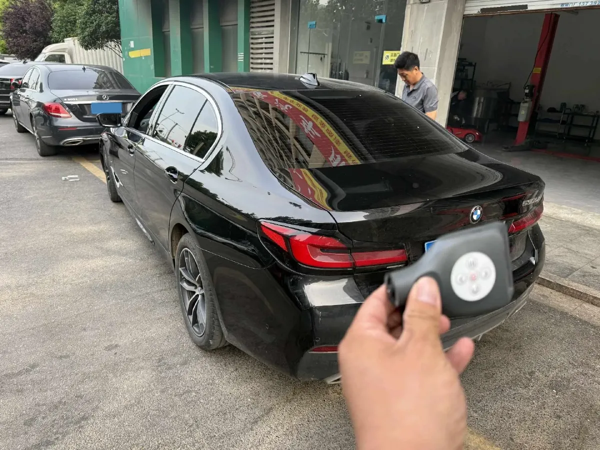 2022 BMW 5 Series 2.0T 184HP L4 8AT,autocango,china used car exporter,china ev exporter,chinese used car exporter,chinese used ev exporter