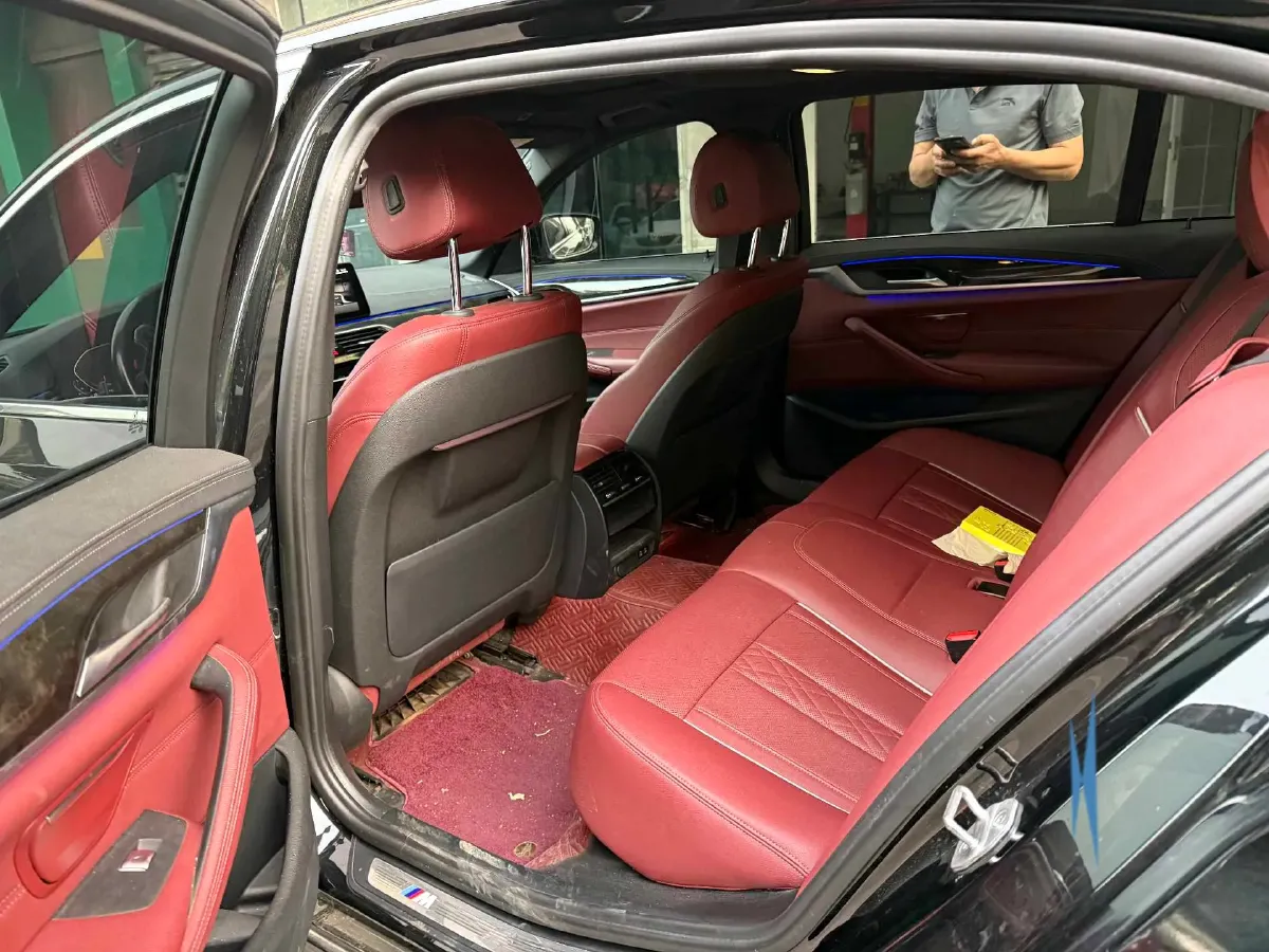 2022 BMW 5 Series 2.0T 184HP L4 8AT,autocango,china used car exporter,china ev exporter,chinese used car exporter,chinese used ev exporter