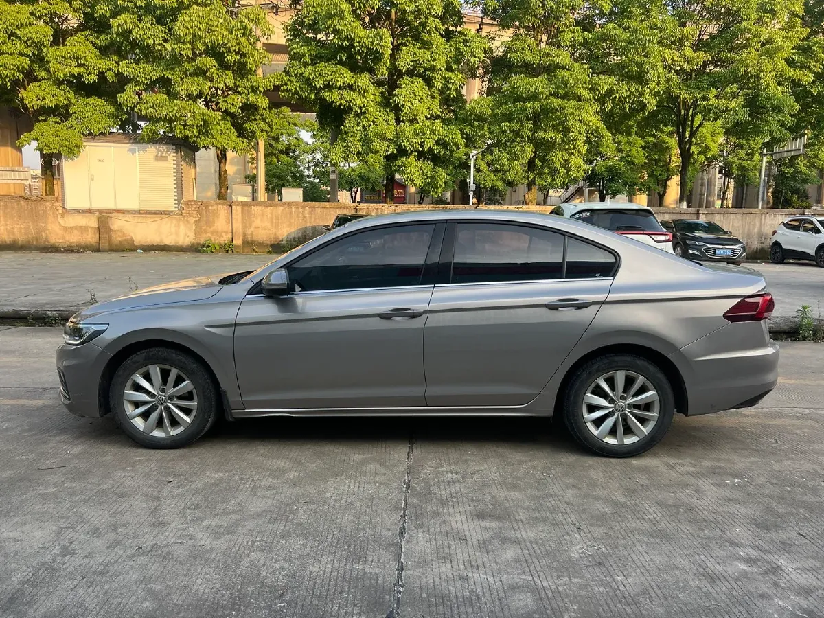 2019 Bestune T77 1.2T 143HP L4 7DCT,autocango,china used car exporter,china ev exporter,chinese used car exporter,chinese used ev exporter