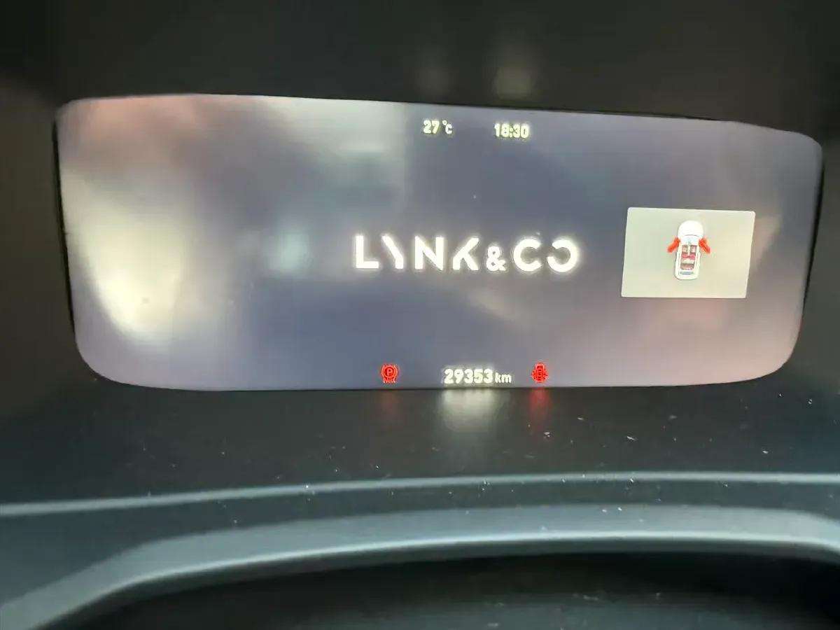 2023 LYNK&CO 03 1.5T 181HP L4 7DCT,autocango,china used car exporter,china ev exporter,chinese used car exporter,chinese used ev exporter