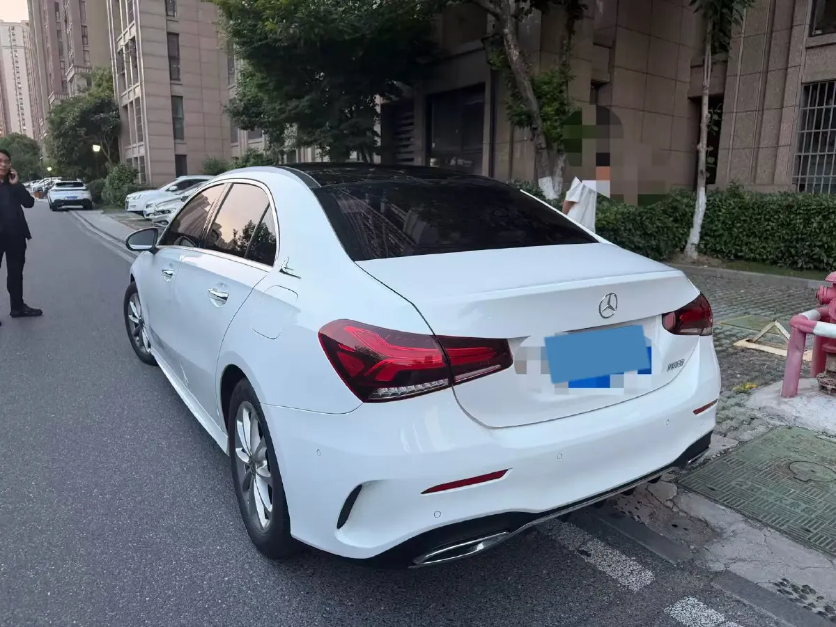 2021 Mercedes-Benz A Class 1.3T 163HP L4 7DCT,autocango,china used car exporter,china ev exporter,chinese used car exporter,chinese used ev exporter