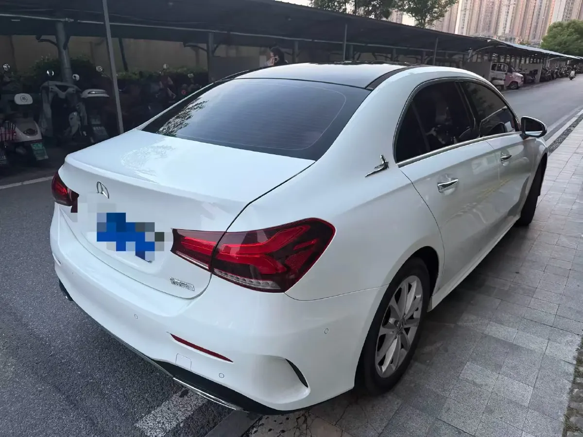 2021 Mercedes-Benz A Class 1.3T 163HP L4 7DCT,autocango,china used car exporter,china ev exporter,chinese used car exporter,chinese used ev exporter