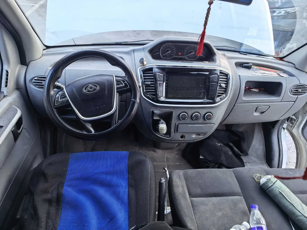 2020 MAXUS XinTu V80 2.5T 136HP L4 6MT,autocango,china used car exporter,china ev exporter,chinese used car exporter,chinese used ev exporter